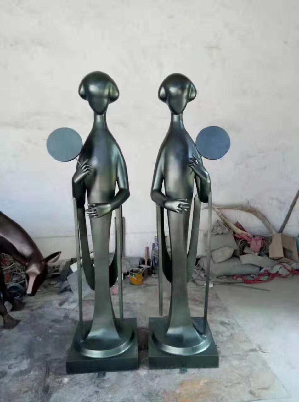 不锈钢人物抽象雕塑