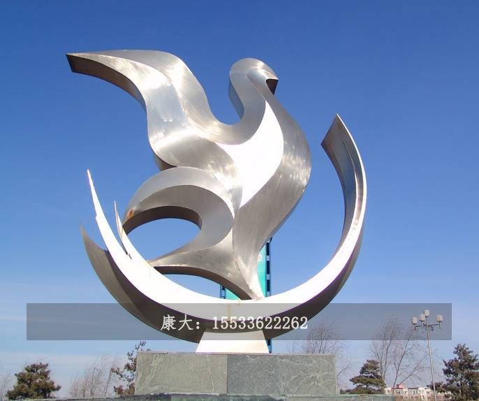 和平鸽雕塑