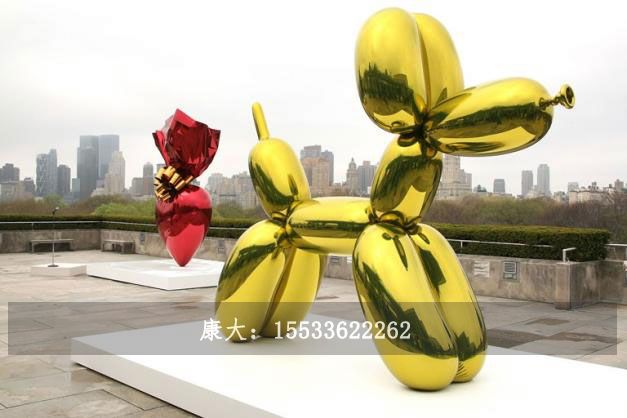 不锈钢狗雕塑