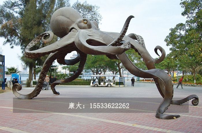 八爪鱼雕塑