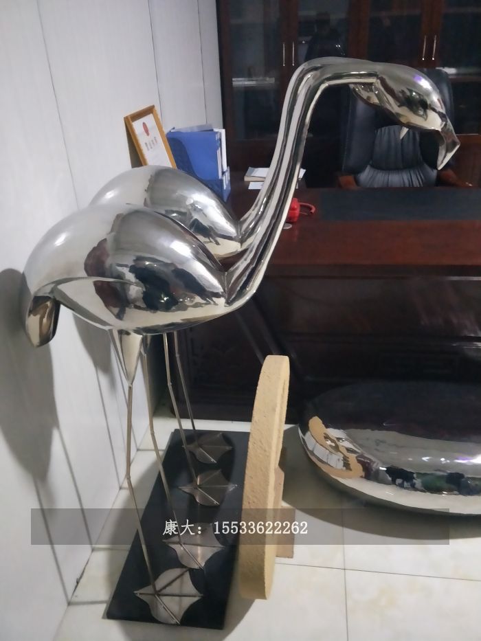 火烈鸟雕塑