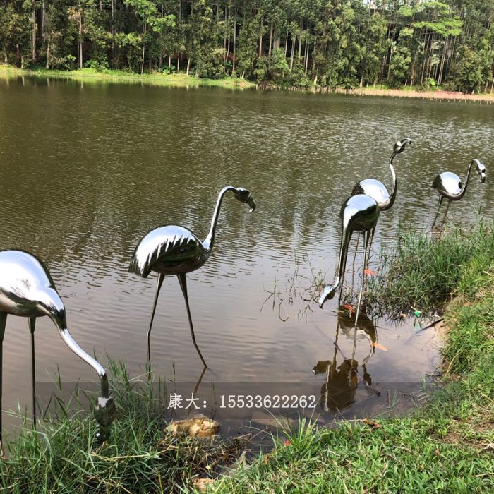 火烈鸟雕塑