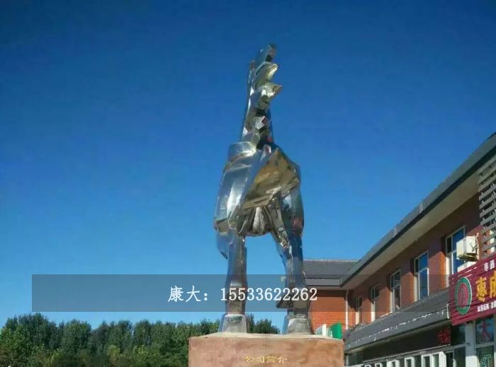 不锈钢鸡雕塑