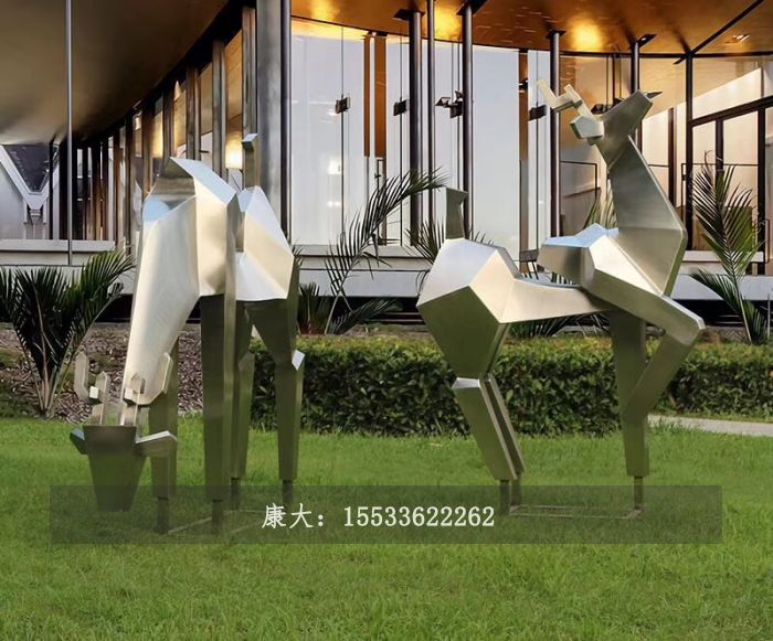 不锈钢切面鹿雕塑