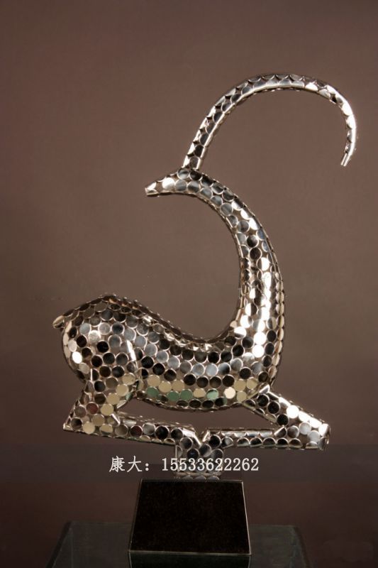 不锈钢鹿雕塑