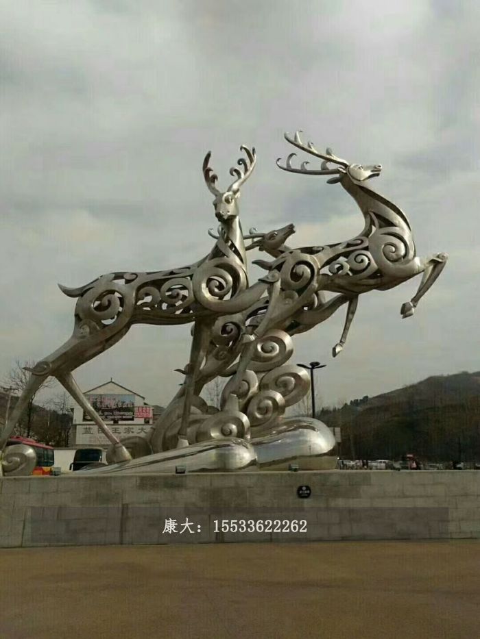 不锈钢鹿雕塑