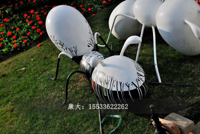 不銹鋼彩繪城市公園螞蟻雕塑