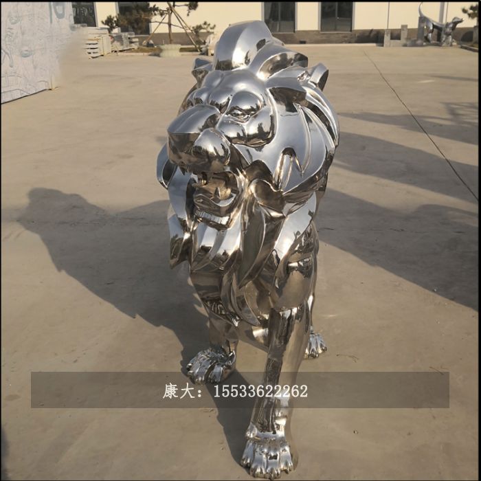 不锈钢狮子雕塑