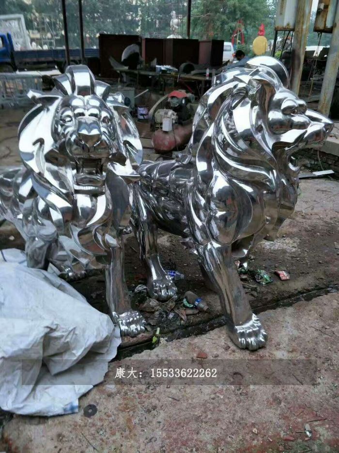不锈钢狮子雕塑