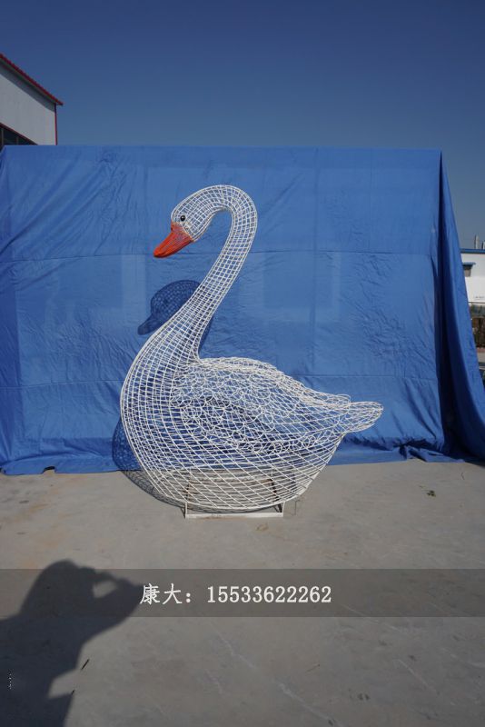 天鹅雕塑