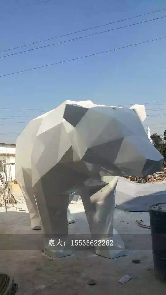 不锈钢熊雕塑