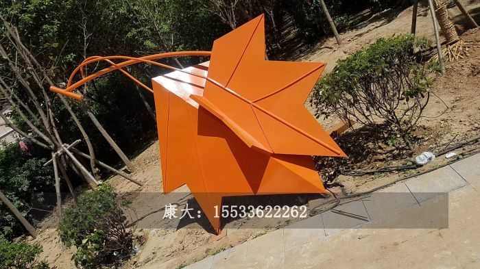 树叶雕塑