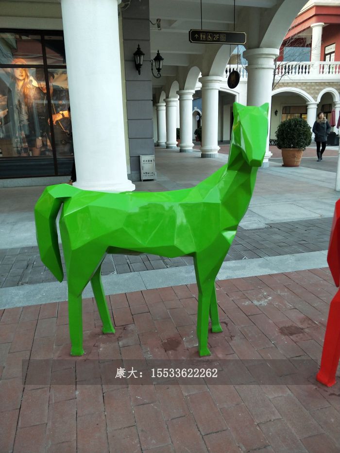 不銹鋼鏤空鹿金屬馬雕塑