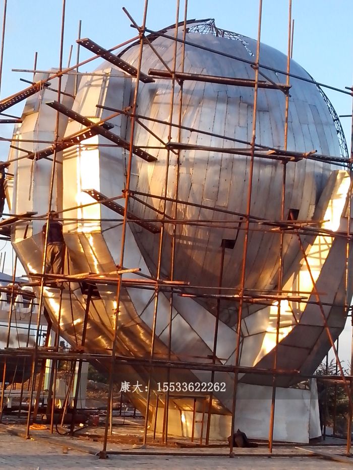 不銹鋼園林景觀桃子雕塑