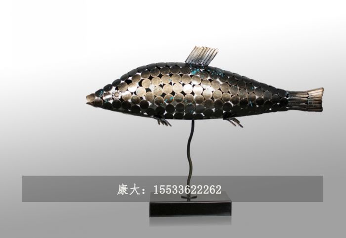 不銹鋼魚(yú)園林噴泉雕塑