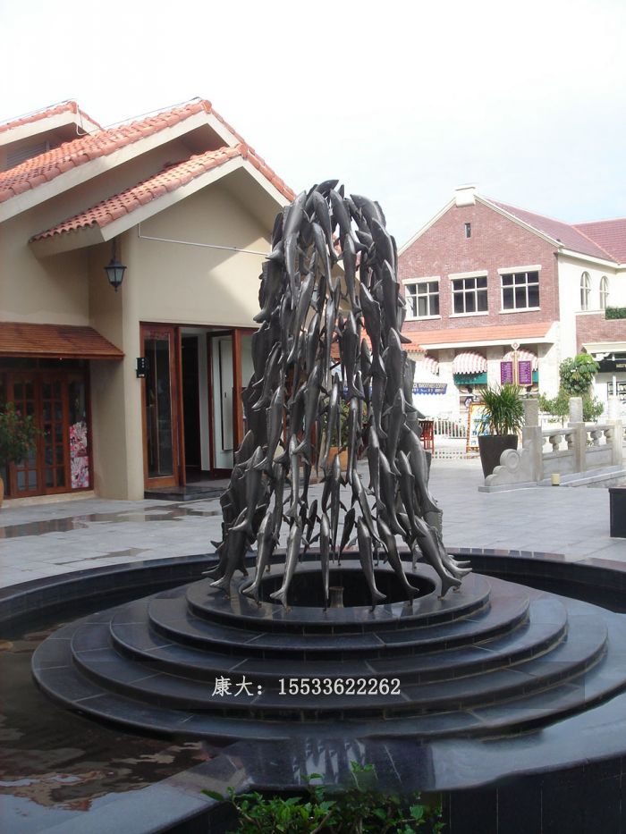 不銹鋼戶外魚(yú)園林雕塑
