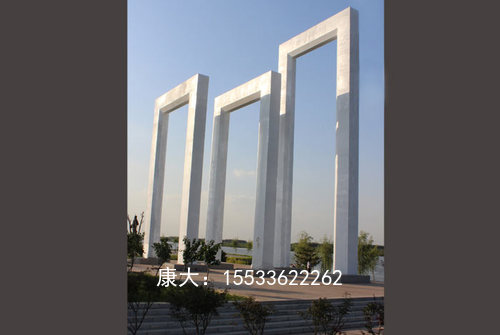 不銹鋼大型戶外人物創(chuàng)意雕塑