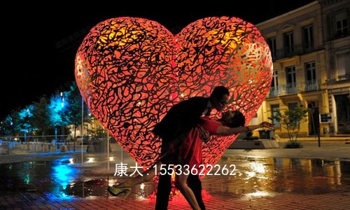 不銹鋼愛心鏤空字母雕塑廣場公園酒店房地產(chǎn)商業(yè)街美陳鐵藝大擺件