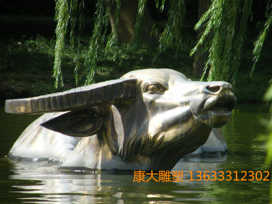 公園創(chuàng)意鑄銅牛雕塑擺件專業(yè)鑄銅牛雕塑擺件定制廠家
