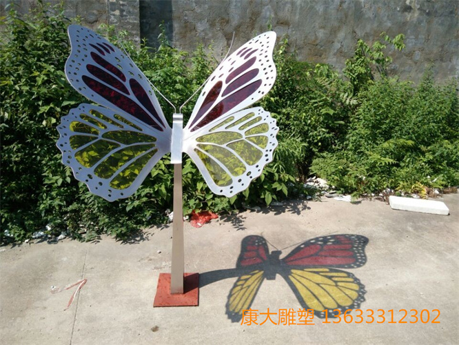 現(xiàn)代城市不銹鋼蝴蝶雕塑專業(yè)生產(chǎn)不銹鋼蝴蝶雕塑廠家