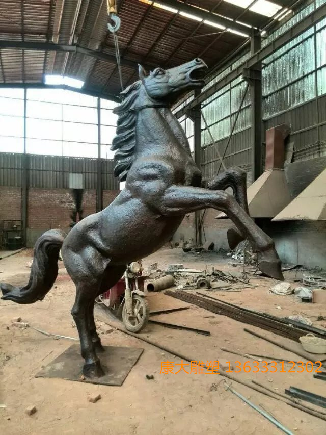 戶外廣場(chǎng)鑄銅馬雕塑擺件城建鑄銅馬雕塑廠家