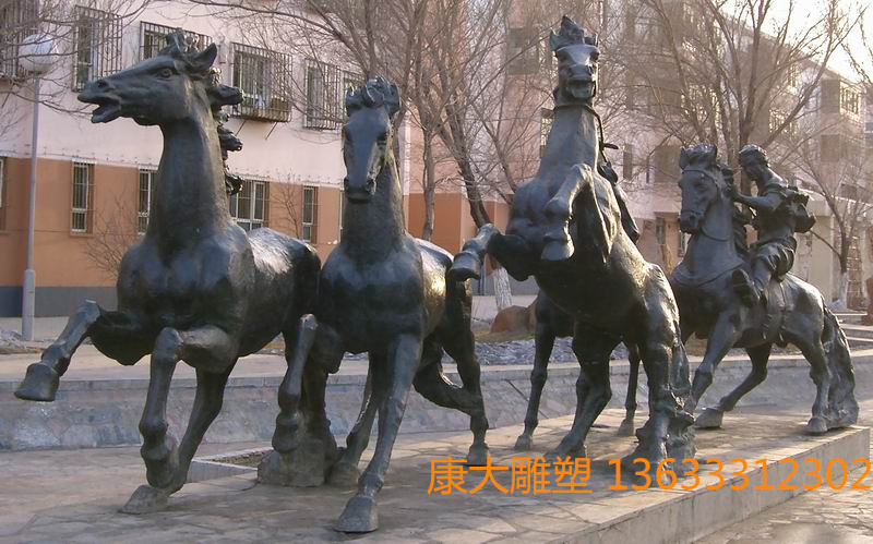 大型廣場(chǎng)鑄銅馬雕塑擺件城建地標(biāo)性鑄銅騎馬雕塑擺件生產(chǎn)廠家