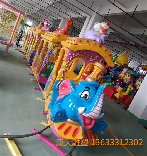 不銹鋼室內(nèi)游玩雕塑創(chuàng)意不銹鋼滑梯雕塑廠
