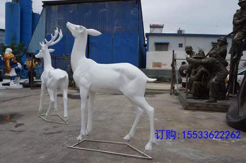 户外玻璃钢雕塑仿真白鹿摆件园林景观彩绘鹿动物婚礼美陈装饰小品