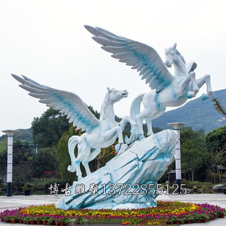 玻璃钢马   玻璃钢彩绘动物飞马雕塑  广场城市公园动物雕塑