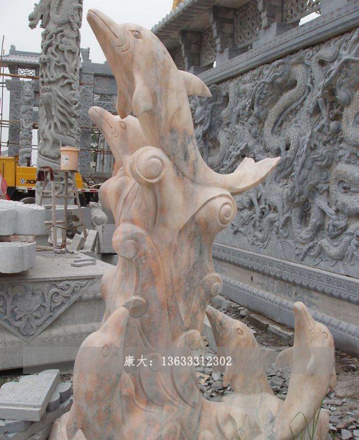 石雕海豚