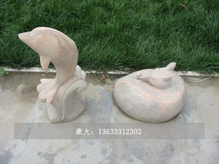 石雕海豚