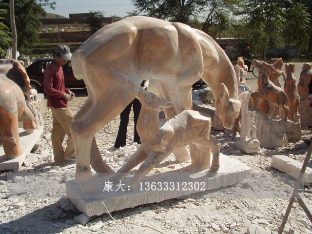 石雕鹿