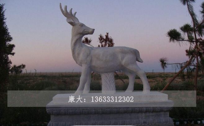 石雕鹿