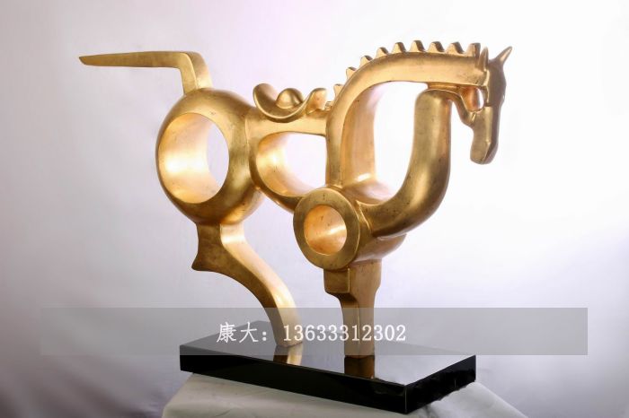 马雕塑