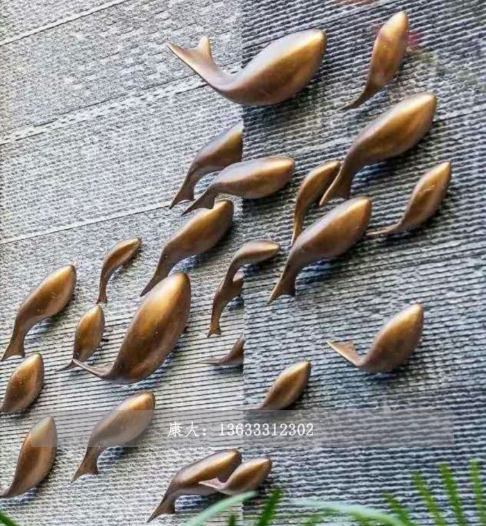 鱼雕塑