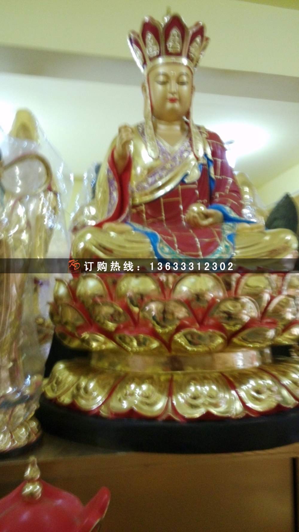 供应地藏菩萨玻璃钢佛像 寺院大殿彩绘铜雕塑定制