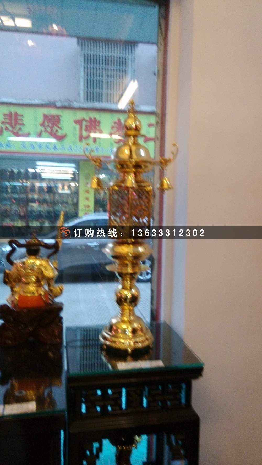 供应观音菩萨玻璃钢贴金坐像 城市广场树脂彩绘佛像雕塑