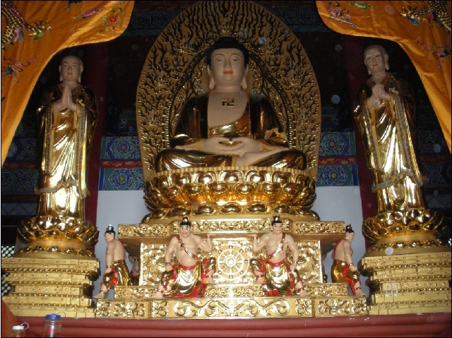 彩绘佛像如来佛雕塑 玻璃钢彩绘寺庙阿弥陀佛摆件