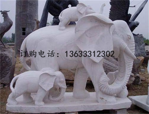 别墅石雕大象一对 汉白玉石雕大象公司别墅门口象晚霞红石头大象