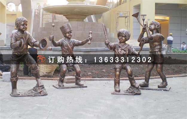 铸铜人物雕塑定制  广场城市公园大型人物情景小品摆件