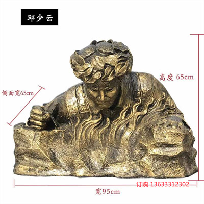 玻璃钢铜铸军人雕塑 广场玻璃钢现代人物雕像景区街道雕塑定制