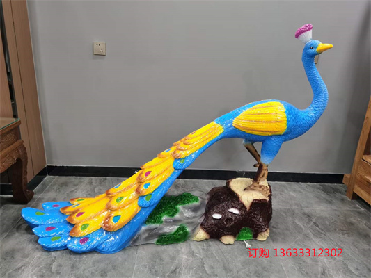 玻璃钢孔雀雕塑 景观动物雕塑 大型园林景观装饰摆件
