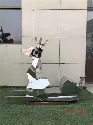 定制不锈钢雕塑几何镜面鹿镂空动物景观园林房地产售楼部公园摆件