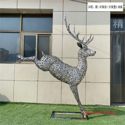 不锈钢鹿雕塑几何仿真鹿广场主题公园户外景观动物镂空发光雕塑