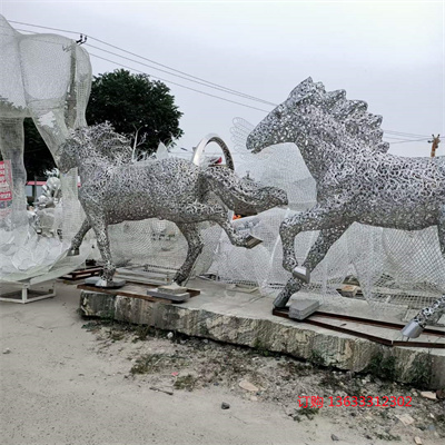 不锈钢铁艺镂空动物马雕塑摆件 草坪绿地地产装饰小品