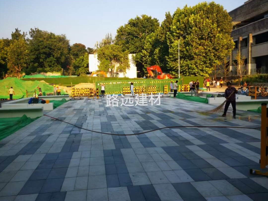 北京大學(xué)