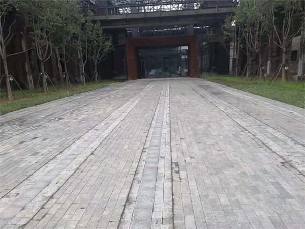北京石景山首鋼園仿石PC磚鋪裝